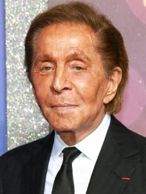 ��������� ���������� ���� Valentino ��������� �������� � ��� ���� 93 ����