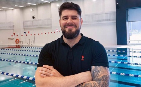 Татуировки и гидрокостюм подтвердили личность российского пловца, утонувшего в Босфоре, сообщают местные СМИ