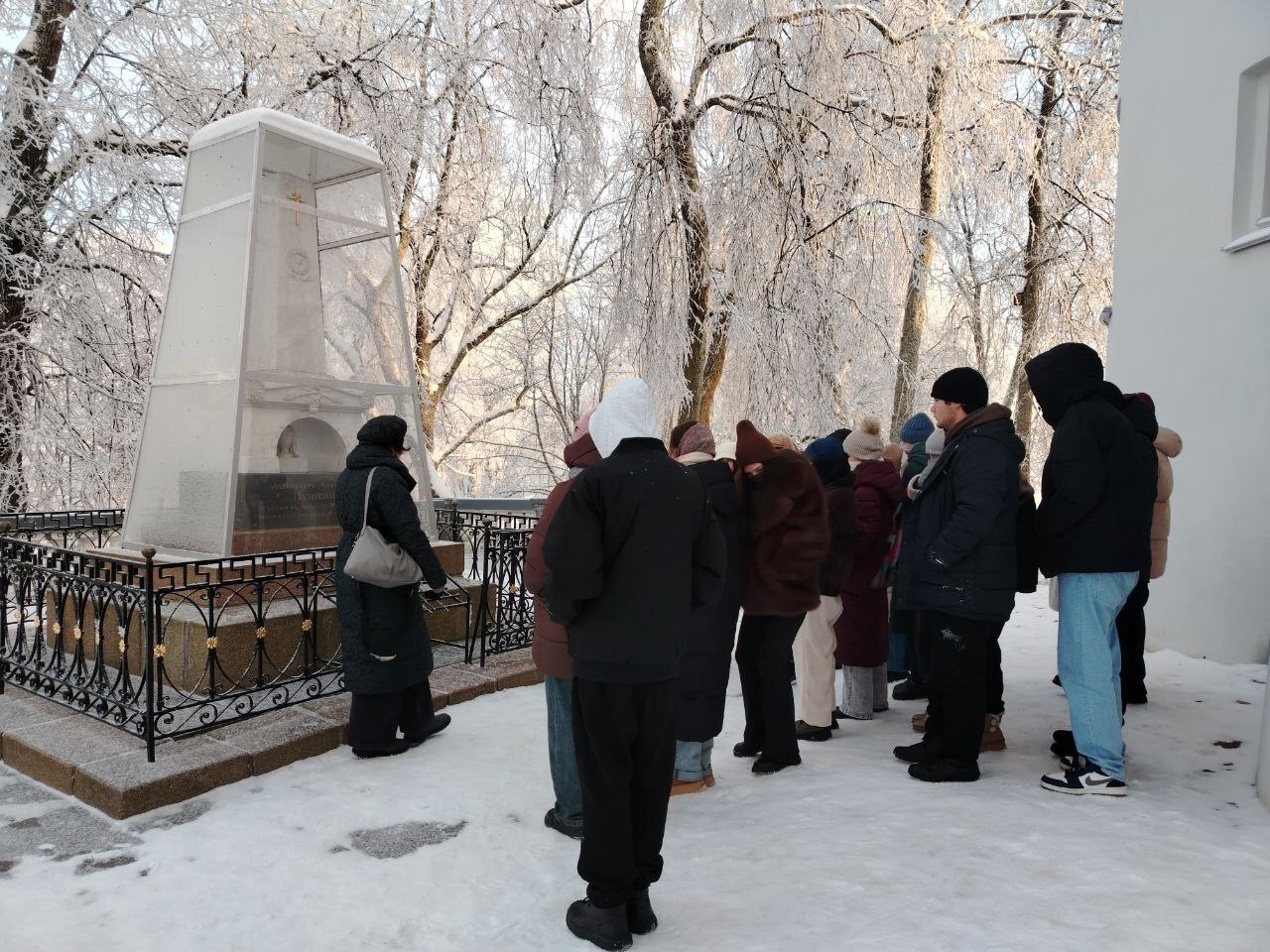 Школьники из Абхазии посетили Пушкинские Горы в рамках программы «Путешествие сквозь века в Россию» Школьники из Абхазии посетили Пушкинские Горы в рамках программы «Путешествие сквозь века в Россию»