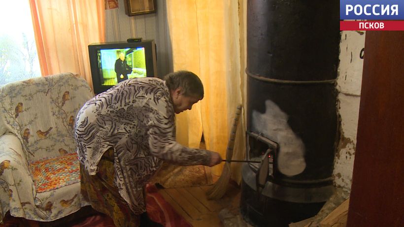 В Порховском округе расселили аварийный дом в деревне Заольшаг В Порховском округе расселили аварийный дом в деревне Заольшаг