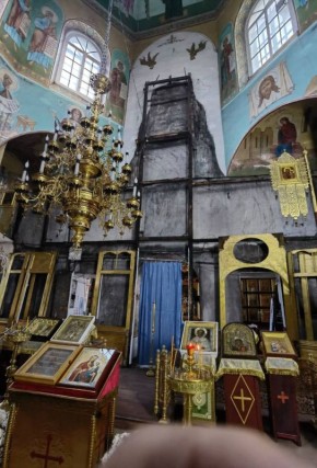 Отреставрированный иконостас возвращен в Печоры