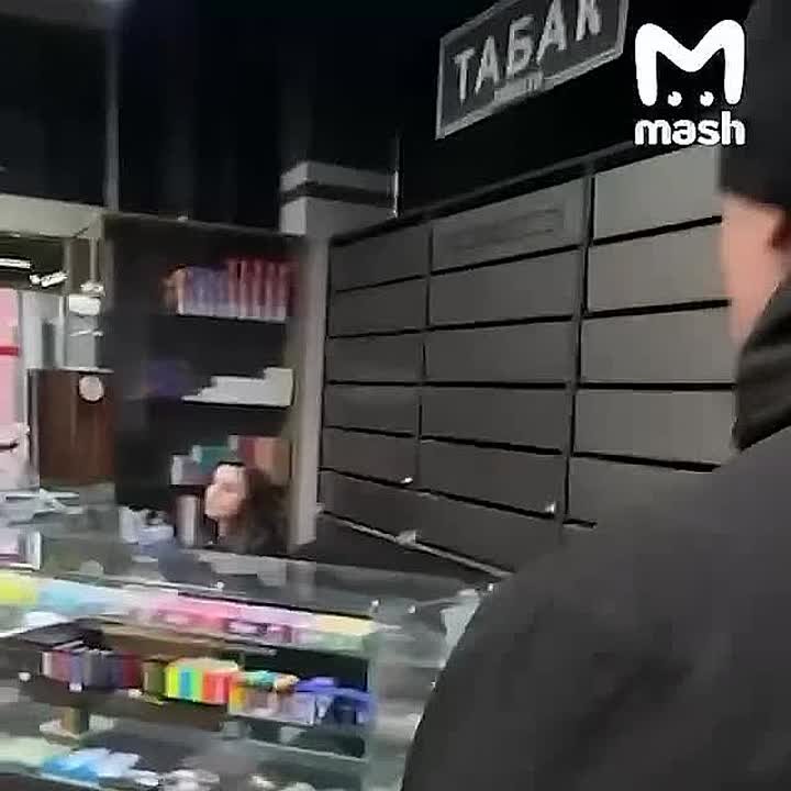 Торгаши толпой напали на активистов, которые проводили анти-вейп рейд в Одинцово