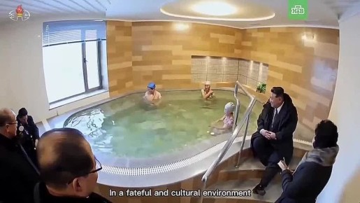 Утром мажу бутерброд —. Сразу мысль: а как народ?