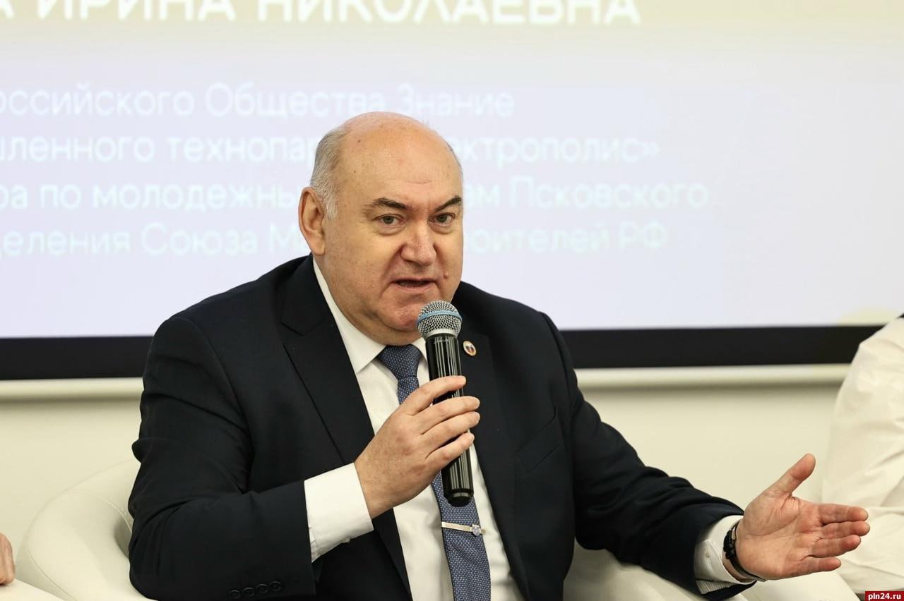 В Пскове стартовал Фестиваль компетенций для студентов В Пскове стартовал Фестиваль компетенций для студентов