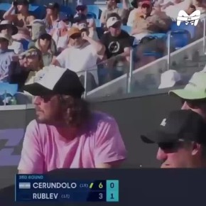 "Хватит уважать его, б*ядь! Слишком до*уя его уважаешь"