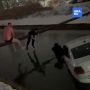 Прохожие спасли мать и ребенка из тонущей машины в Махачкале
