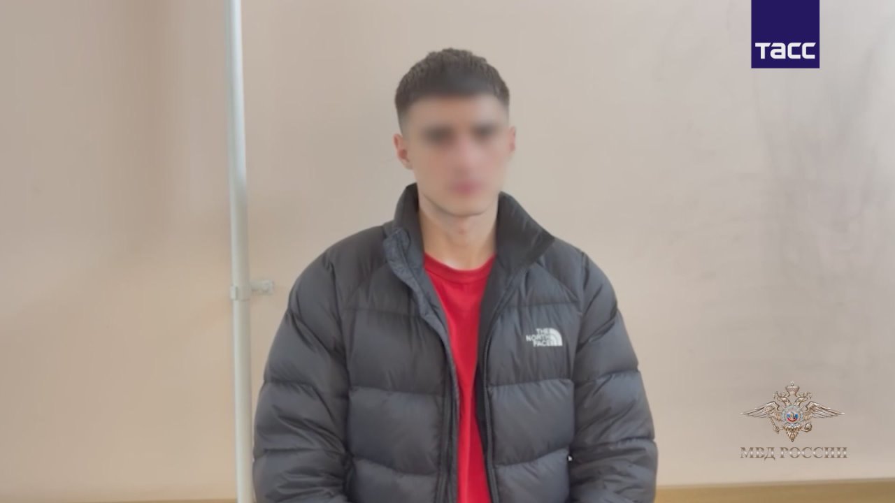 В Свердловской области и в Санкт-Петербурге задержаны двое подозреваемых в краже 15 млн рублей со счетов россиян, сообщила Ирина Волк