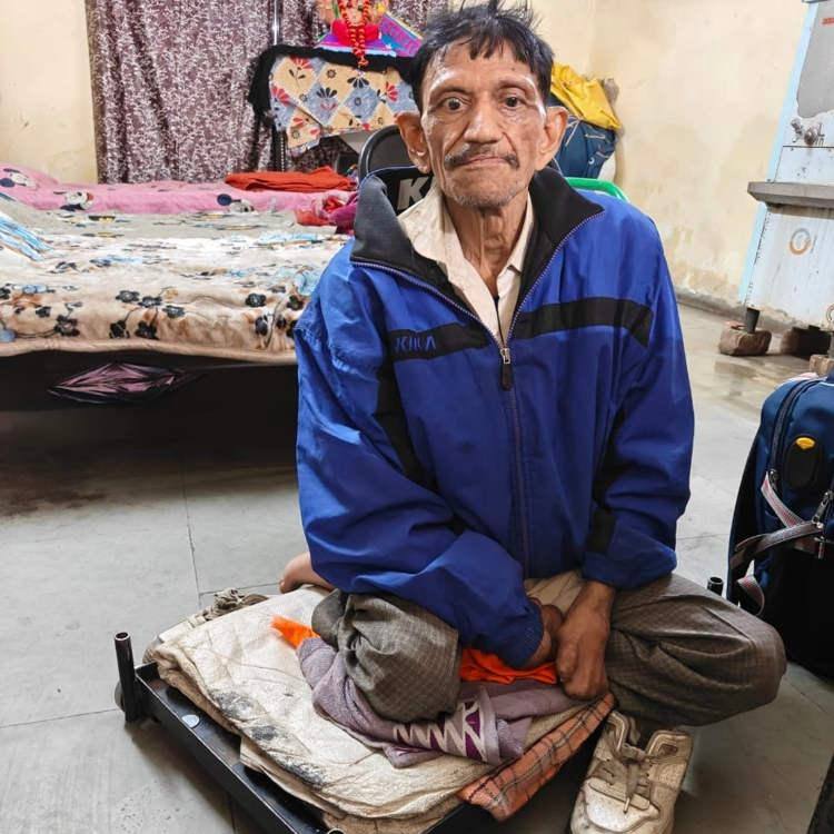 Просивший милостыню оказался бизнесменом с недвижимостью и автомобилями