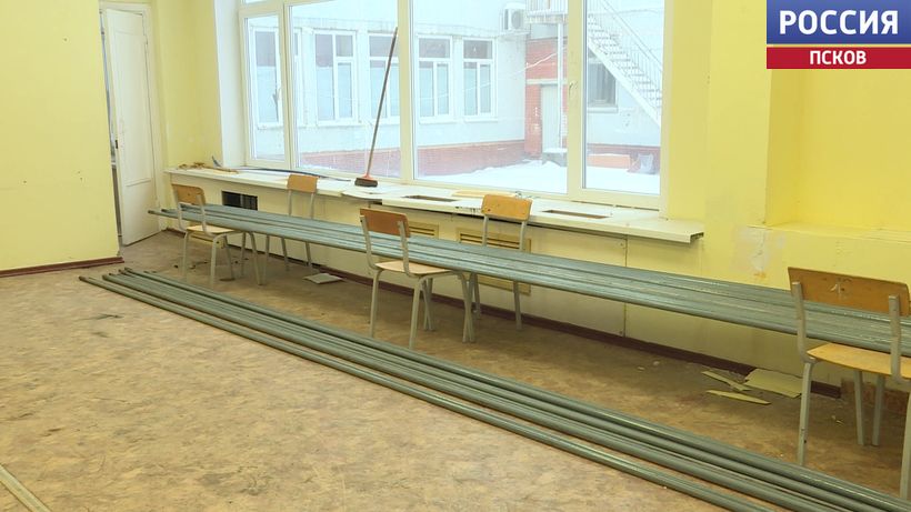 Первые классы Псковской инженерно-лингвистической гимназии осенью переедут в здание на улице Юбилейной, 56. Здесь ранее располагался детский сад