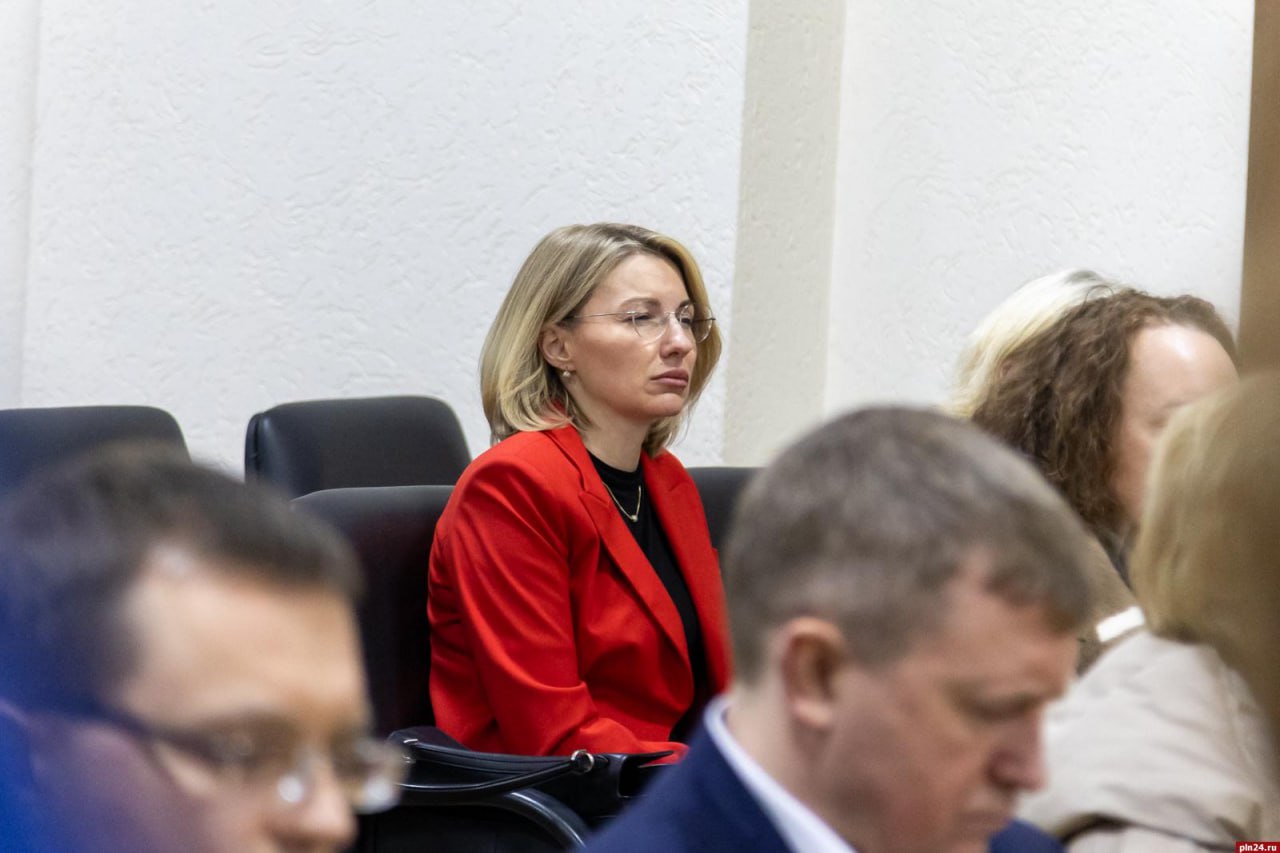 Суд над экс-ректором ПсковГУ Натальей Ильиной Суд над экс-ректором ПсковГУ Натальей Ильиной