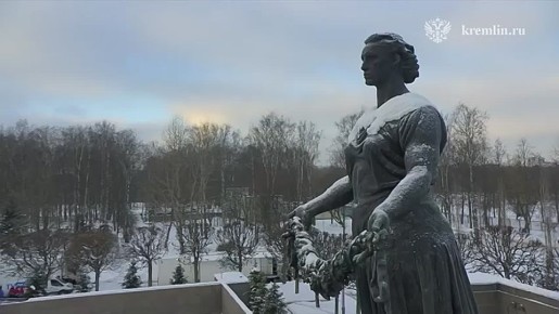 ����� �������� ����� � �������� ������ �� 300-�������� ����� ������������� ��������