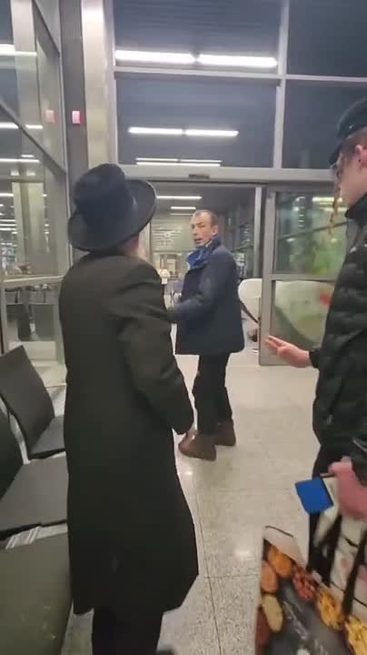 Мария Захарова: По сообщениям СМИ, президент Польши Навроцкий, выступая в Международный день памяти жертв Холокоста на памятной церемонии в музее концлагеря Аушвиц-Биркенау (Освенцим), в очередной раз грубо исказил...