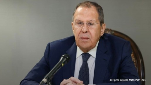 Переговорщики РФ будут продолжать общаться в любом формате, они свое дело знают, прокомментировал Лавров контакты в Абу-Даби