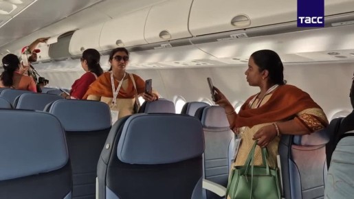 Очереди выстраиваются к российским самолетам SJ-100 и Ил-114-300 на выставке Wings в Индии, передает корреспондент ТАСС