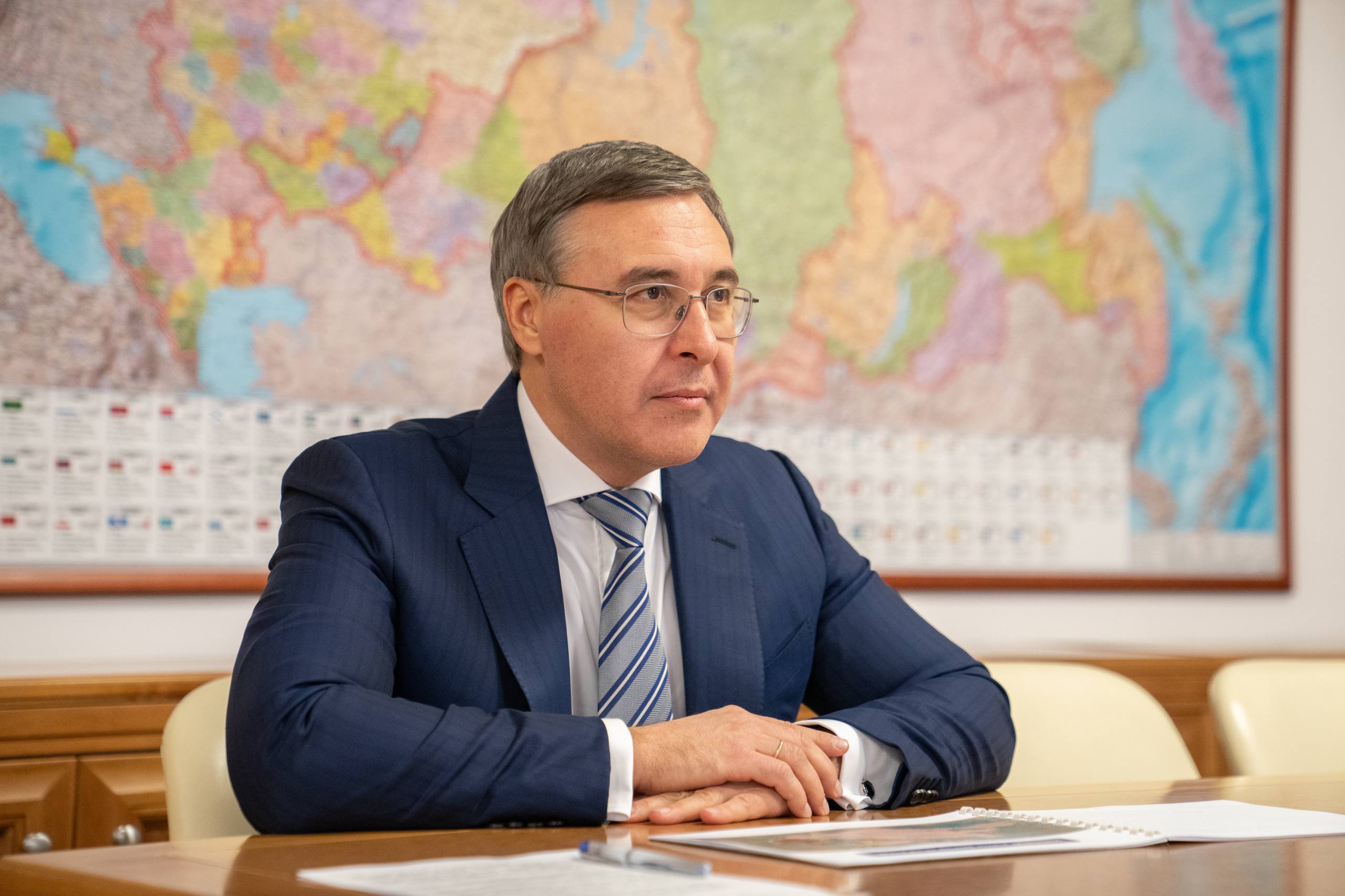 Валерий Фальков провел рабочую встречу с председателем Дальневосточного отделения Российской академии наук Юрием Кульчиным