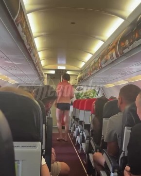 Русскоязычный турист два часа дебоширил в самолете и выпрыгнул на взлетную полосу в Бангкоке, сломав ногу