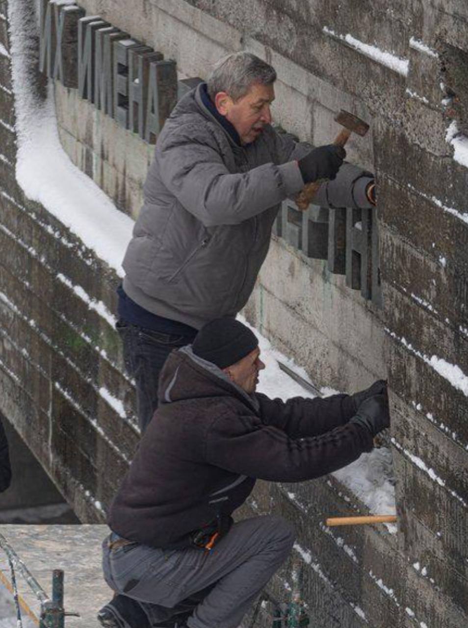 "Видимо, себе на эпитафию букв не хватало"