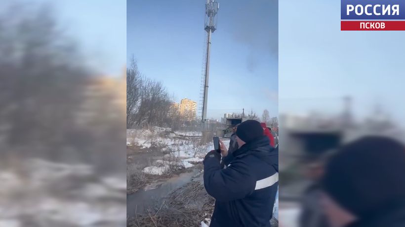 В Пскове идут восстановительные работы на магистральном водоводе В Пскове идут восстановительные работы на магистральном водоводе