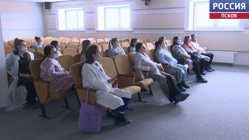 В Пскове стартует очередной бесплатный курс подготовки к родам "Школа материнства" В Пскове стартует очередной бесплатный курс подготовки к родам "Школа материнства"
