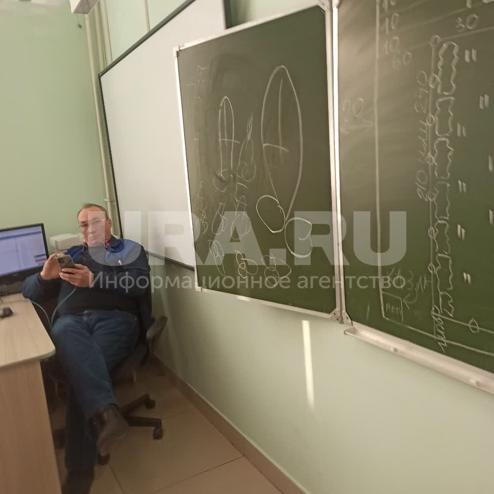 Учитель связал школьника и избил его ремнем в Башкортостане Учитель связал школьника и избил его ремнем в Башкортостане