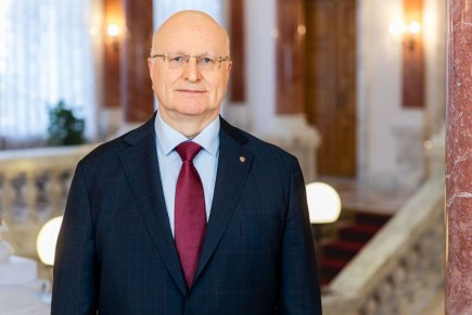 ������� ������ ����� ������ � ������� �.�.������� � ��� ���������������� ��������� ������, �������������� � �������� Diplomatischer Pressedienst � Zeit-Fragen