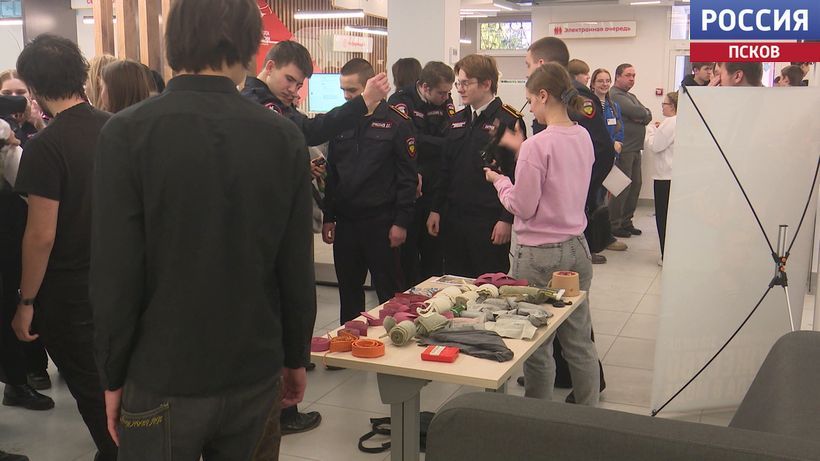 Студенты Пскова познакомились с профессией пограничника на Дне открытых дверей Погрануправления ФСБ Студенты Пскова познакомились с профессией пограничника на Дне открытых дверей Погрануправления ФСБ