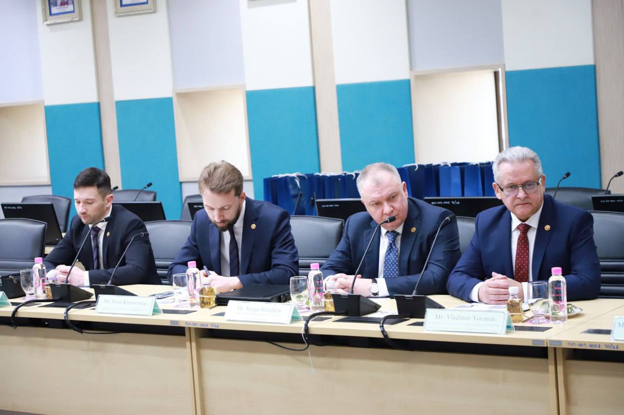 2-6 февраля 2026 года делегация Федеральной службы судебных приставов России во главе с директором ведомства Дмитрием Аристовым с ответным визитом посетила Королевство Таиланд 2-6 февраля 2026 года делегация Федеральной службы судебных приставов России во главе с директором ведомства Дмитрием Аристовым с ответным визитом посетила Королевство Таиланд