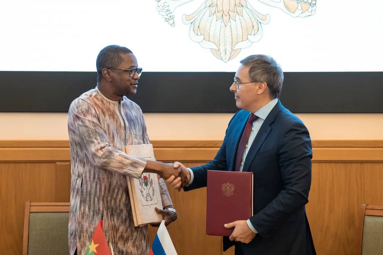 Россия и Буркина-Фасо заключили меморандумы о сотрудничестве в сфере науки и высшего образования Россия и Буркина-Фасо заключили меморандумы о сотрудничестве в сфере науки и высшего образования