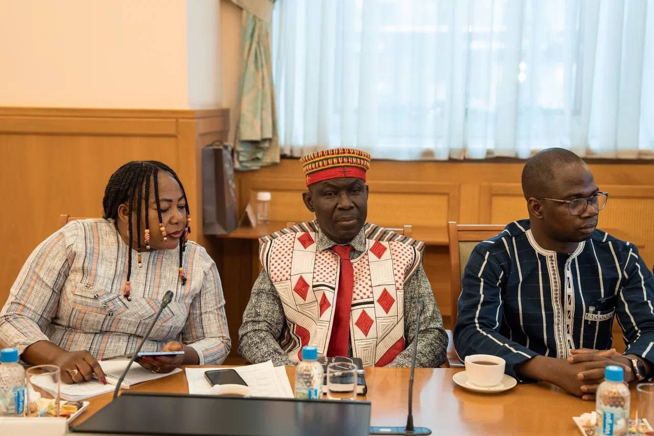 Россия и Буркина-Фасо заключили меморандумы о сотрудничестве в сфере науки и высшего образования Россия и Буркина-Фасо заключили меморандумы о сотрудничестве в сфере науки и высшего образования