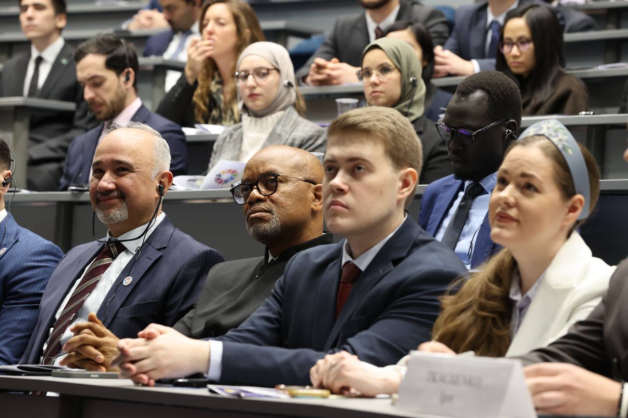 Первая конференция Международной ассоциации молодых дипломатов Первая конференция Международной ассоциации молодых дипломатов