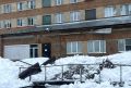 Мужчину насмерть засыпало снегом, который сошел с крыши отделения больницы в Тамбовской области