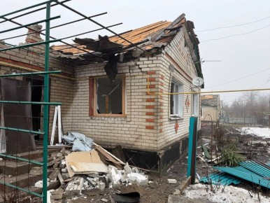 Последствия атаки украинских боевиков на поселок Центральный в ЛНР