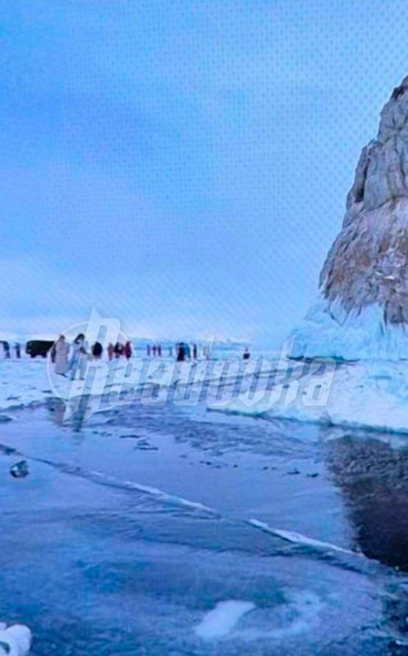 Опубликованы первые фото с места трагедии на Байкале — среди погибших был ребенок Опубликованы первые фото с места трагедии на Байкале — среди погибших был ребенок