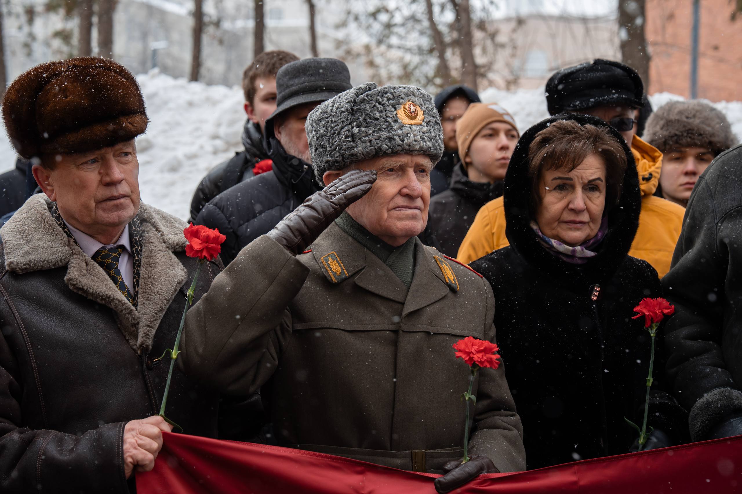 В преддверии Дня защитника Отечества российские университеты передали тринадцатую партию гуманитарной помощи на передовую в рамках акции «Вузы для фронта» В преддверии Дня защитника Отечества российские университеты передали тринадцатую партию гуманитарной помощи на передовую в рамках акции «Вузы для фронта»