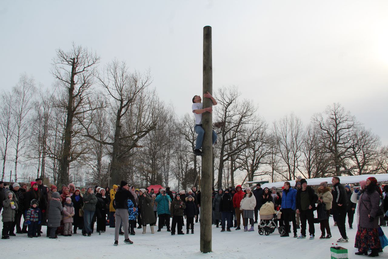 Вера Кондратьева: КАК МЫ ЗИМУ ПРОВОЖАЛИ. Сегодня жители и гости города провожали зиму Вера Кондратьева: КАК МЫ ЗИМУ ПРОВОЖАЛИ. Сегодня жители и гости города провожали зиму