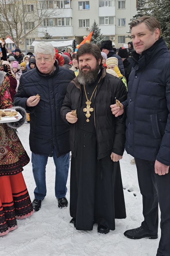 22 февраля в Астане на площади Свято-Успенского кафедрального собора прошли массовые гуляния по случаю Широкой Масленицы 22 февраля в Астане на площади Свято-Успенского кафедрального собора прошли массовые гуляния по случаю Широкой Масленицы
