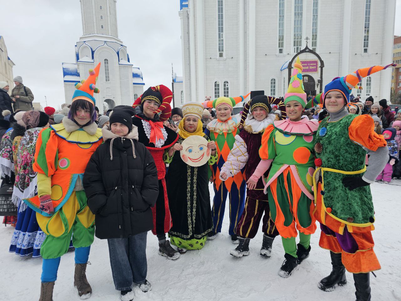 22 февраля в Астане на площади Свято-Успенского кафедрального собора прошли массовые гуляния по случаю Широкой Масленицы 22 февраля в Астане на площади Свято-Успенского кафедрального собора прошли массовые гуляния по случаю Широкой Масленицы