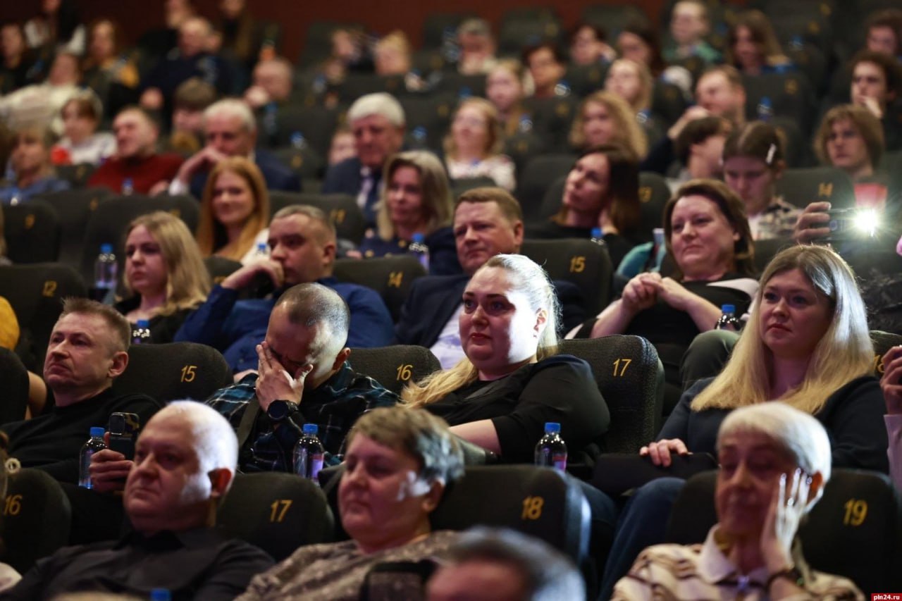 Повторил подвиг Ивана Сусанина в 83 года: в Пскове проходит предпоказ фильма «Семь верст до рассвета» Повторил подвиг Ивана Сусанина в 83 года: в Пскове проходит предпоказ фильма «Семь верст до рассвета»