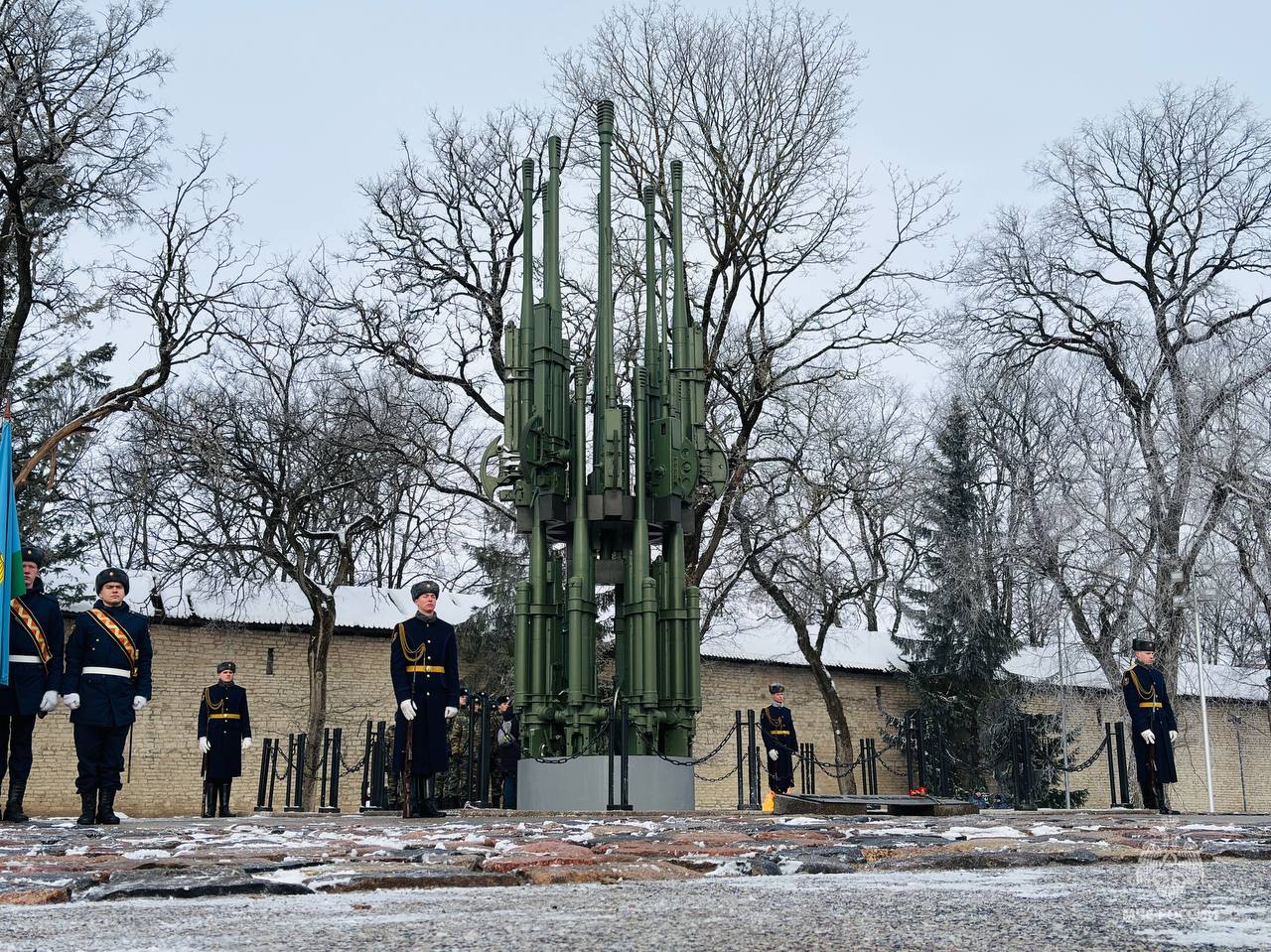 Прошла памятная церемония ко Дню защитника Отечества Прошла памятная церемония ко Дню защитника Отечества