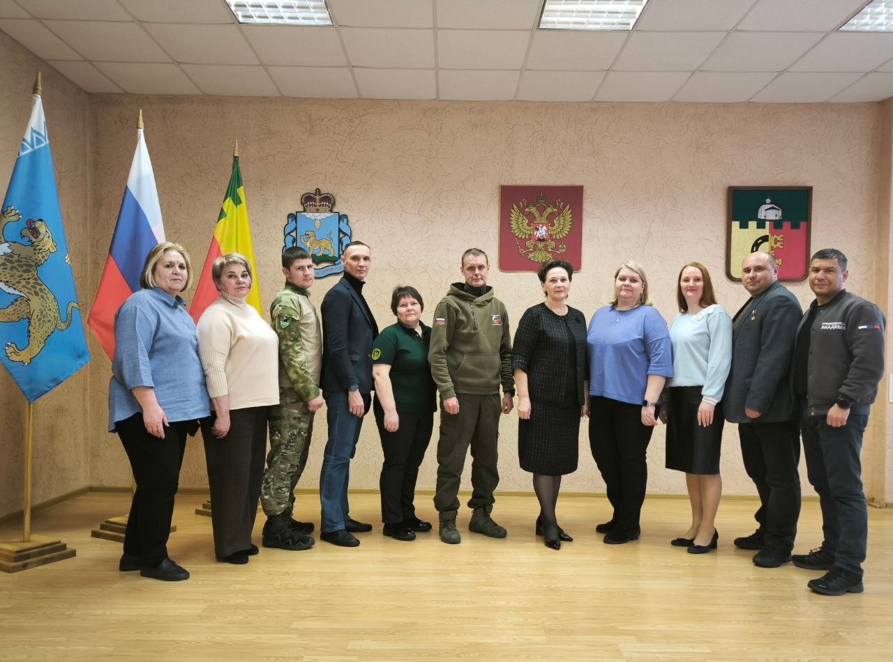 ГЕРОИ ЗЕМЛИ ПСКОВСКОЙ!. Вчера наш муниципалитет стал местом встреч для участников программ «Герои земли Псковской» и «Время героев»