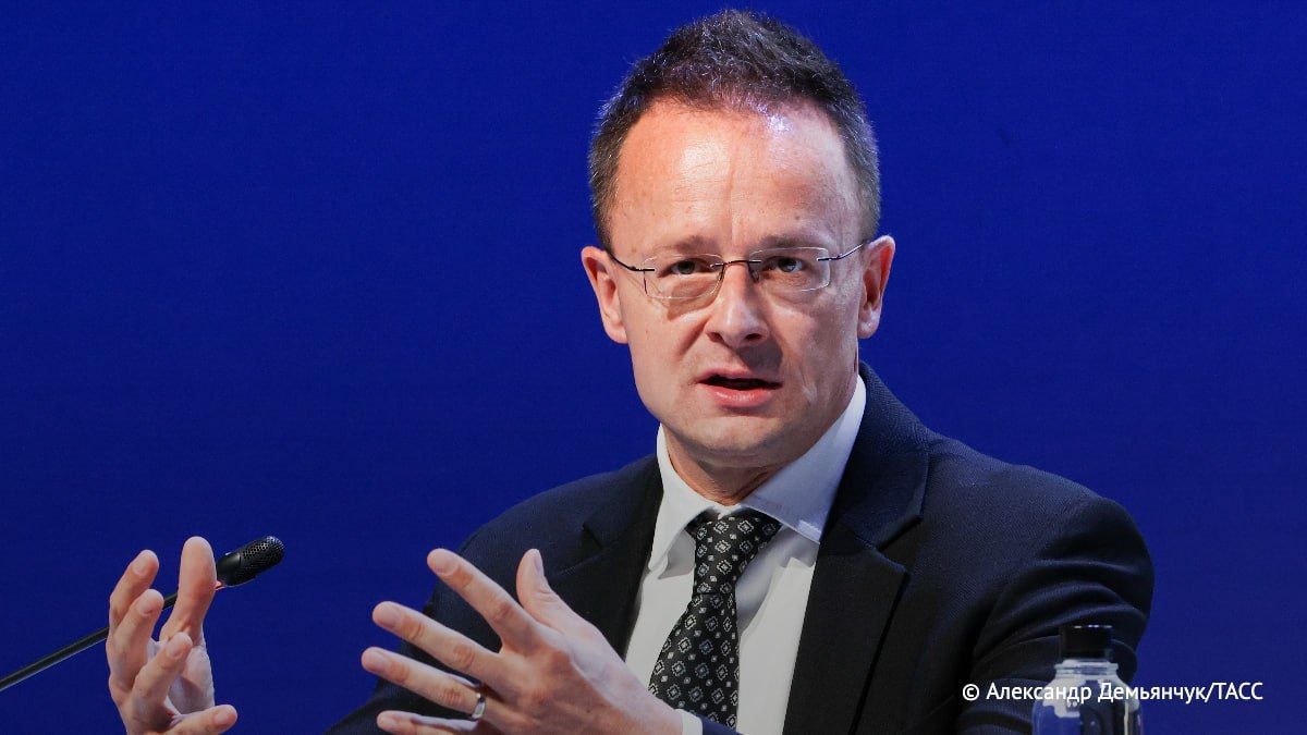 Нефтепровод "Дружба" блокируют на Украине те же лица, которые взорвали "Северный поток", заявил Сийярто