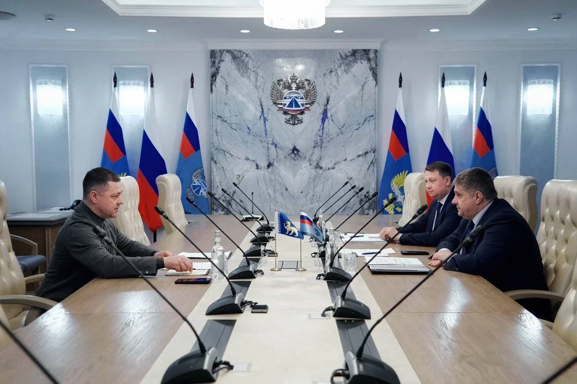 Михаил Ведерников: Вопросы развития транспортной инфраструктуры Псковской области обсудили на рабочей встрече с руководителем Федерального дорожного агентства Романом НОВИКОВЫМ