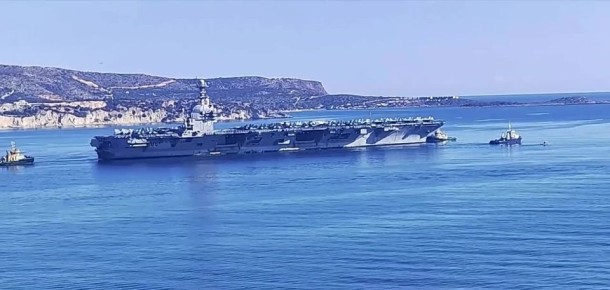 ��������� USS Gerald R. Ford ������� ���� � ���������� �� ������ ���������������