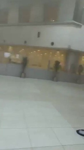 Международный аэропорт Кувейта после ударов "Шахедов"