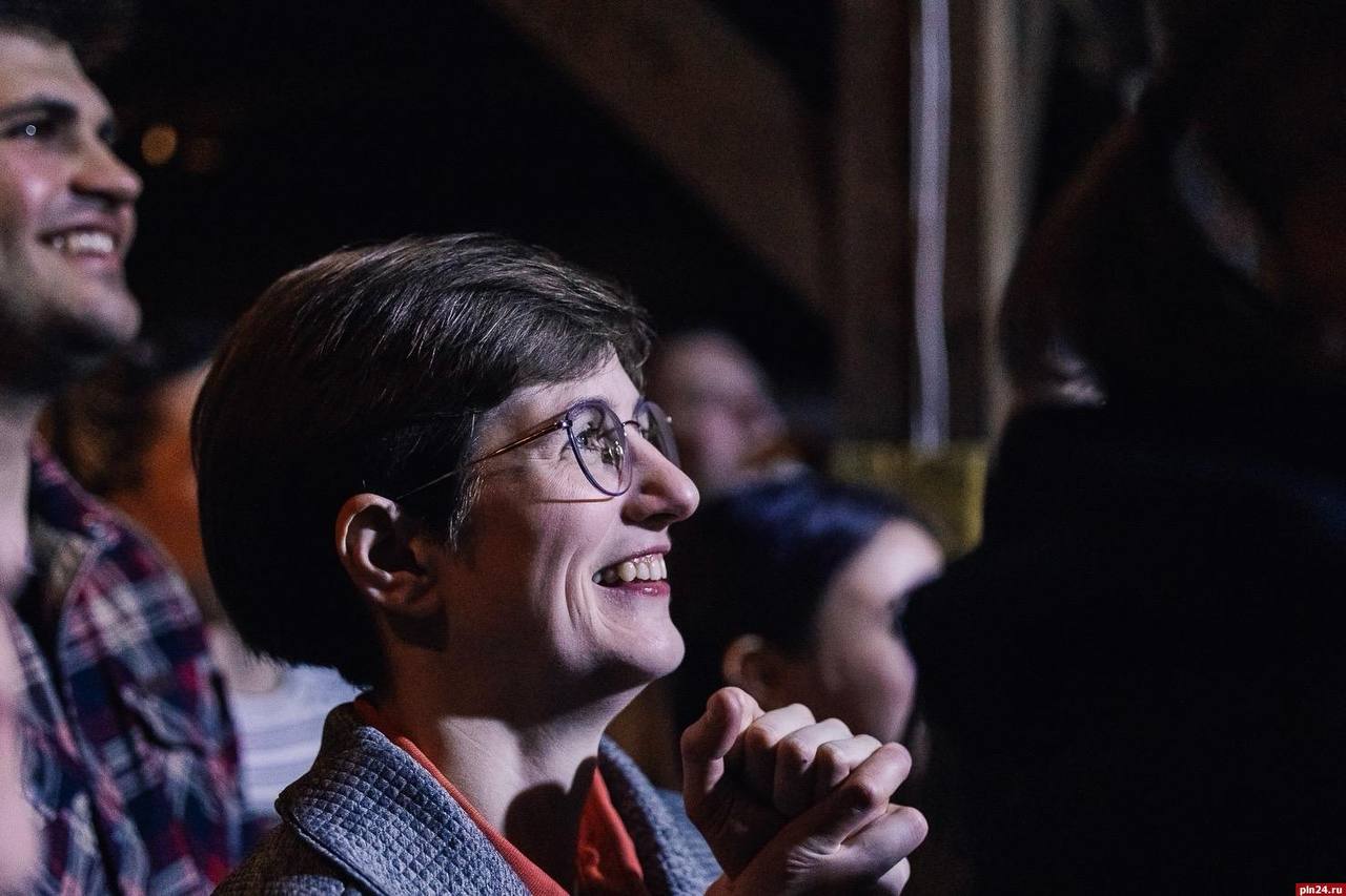 В Пскове состоялся концерт группы «ПилОт» в честь 15летия альбома «Осень» В Пскове состоялся концерт группы «ПилОт» в честь 15летия альбома «Осень»