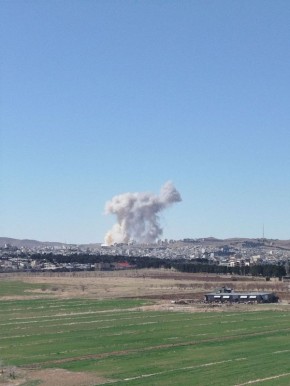 Кадры прилетов в районе Керманшаха, где расположена одна из крупных иранских ракетных баз