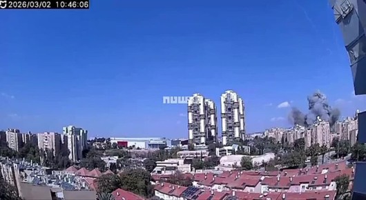 10 человек пострадали при падении иранской ракеты на юге Израиля, сообщила служба скорой помощи "Маген Давид адом" ("Красный щит Давида")