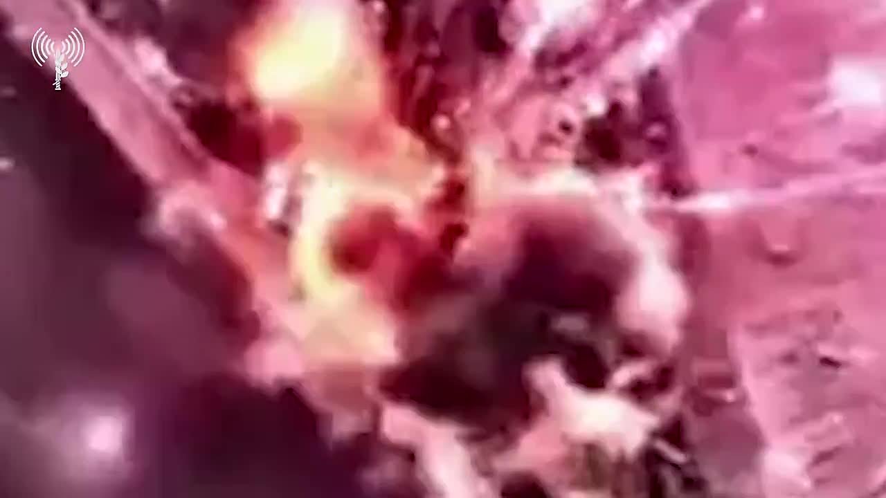 ЦАХАЛ опубликовал видео ударов по иранским позициям, где располагались пусковые установки баллистических ракет