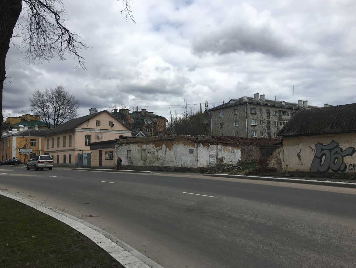 «Солодежня» усадьбы Жуковых в Пскове пойдёт с молотка «Солодежня» усадьбы Жуковых в Пскове пойдёт с молотка