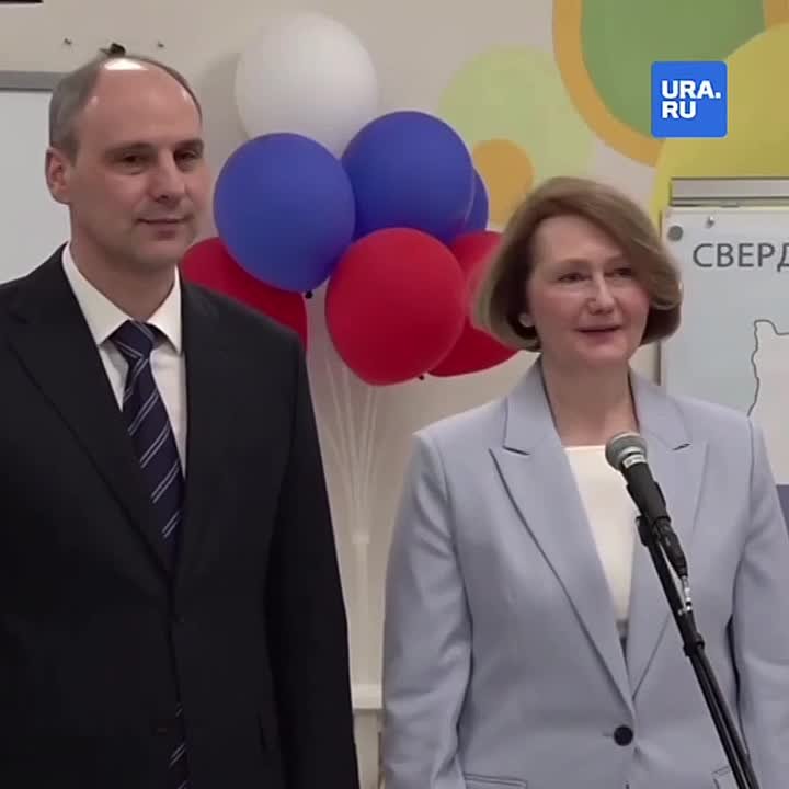 Графики работы детсадов и школьной продленки нужно выстраивать с учетом занятости родителей